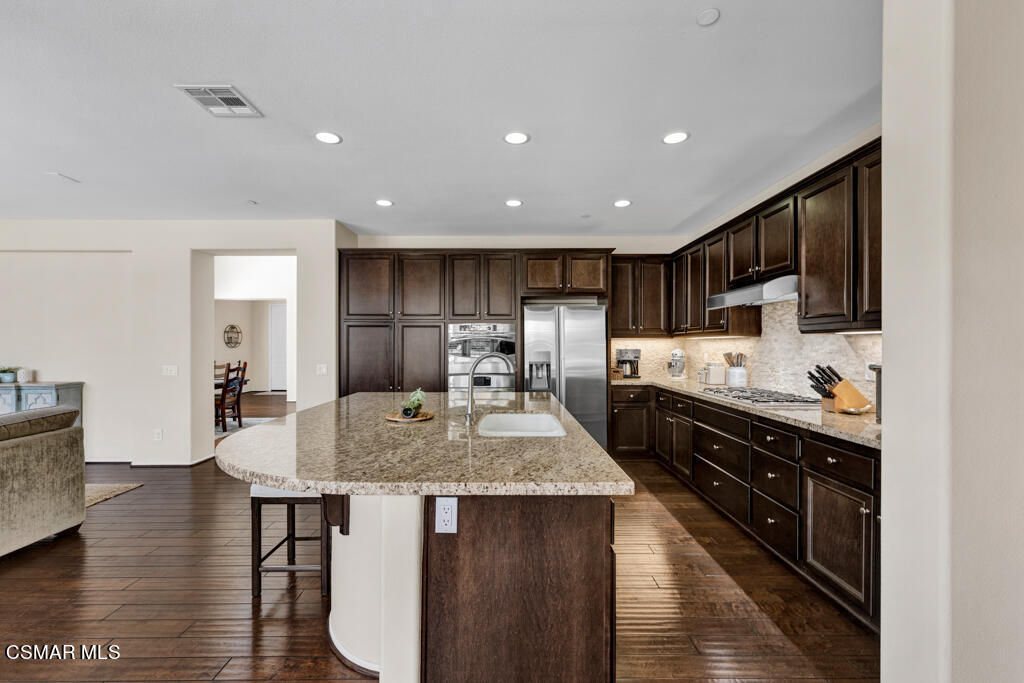 14879 Blue Ridge Court Moorpark, CA 93021 - Photo 17 of 52 14879 Blue Ridge Ct - HsHProd - 30
