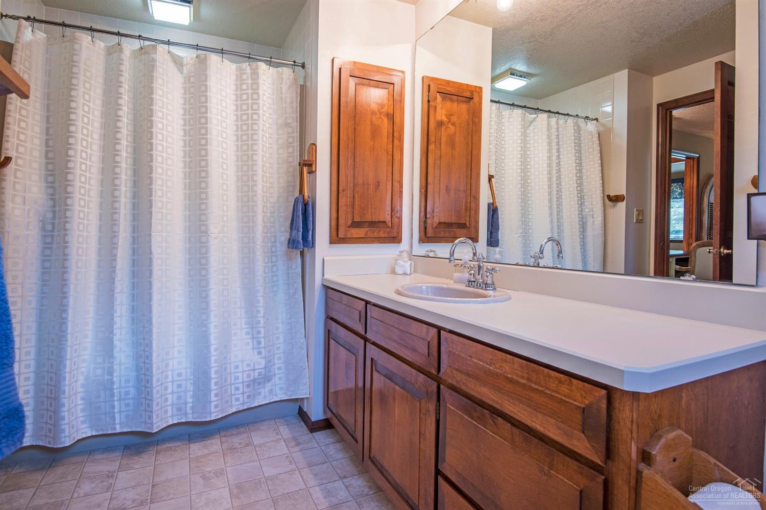 20419 Mainline Road Bend, OR 97702 - Photo 14 of 22 Additional Photo