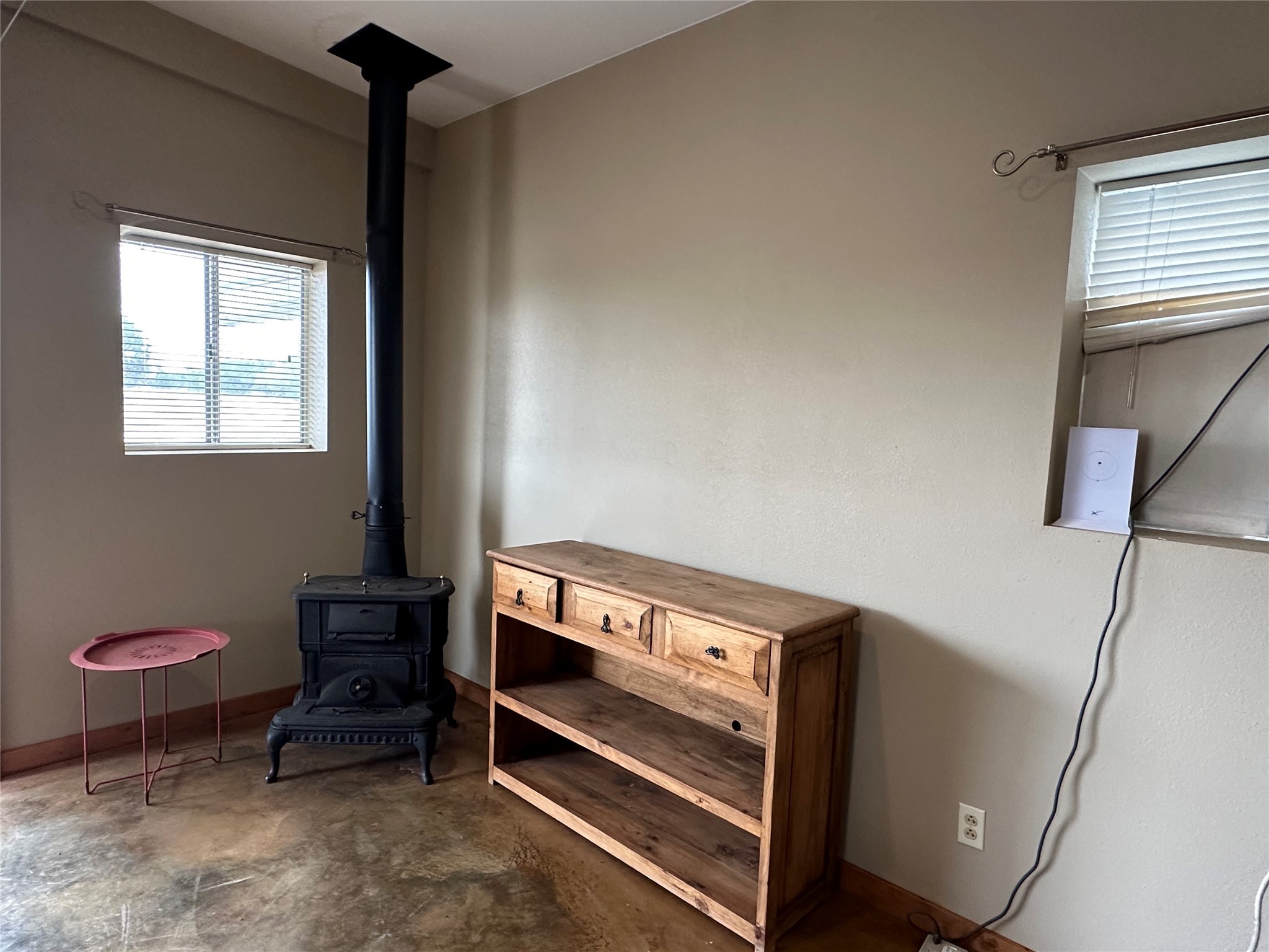 220 Rattlesnake Road Northwest Junction, TX 76849 - Photo 29 of 38 a room with a chair and a window