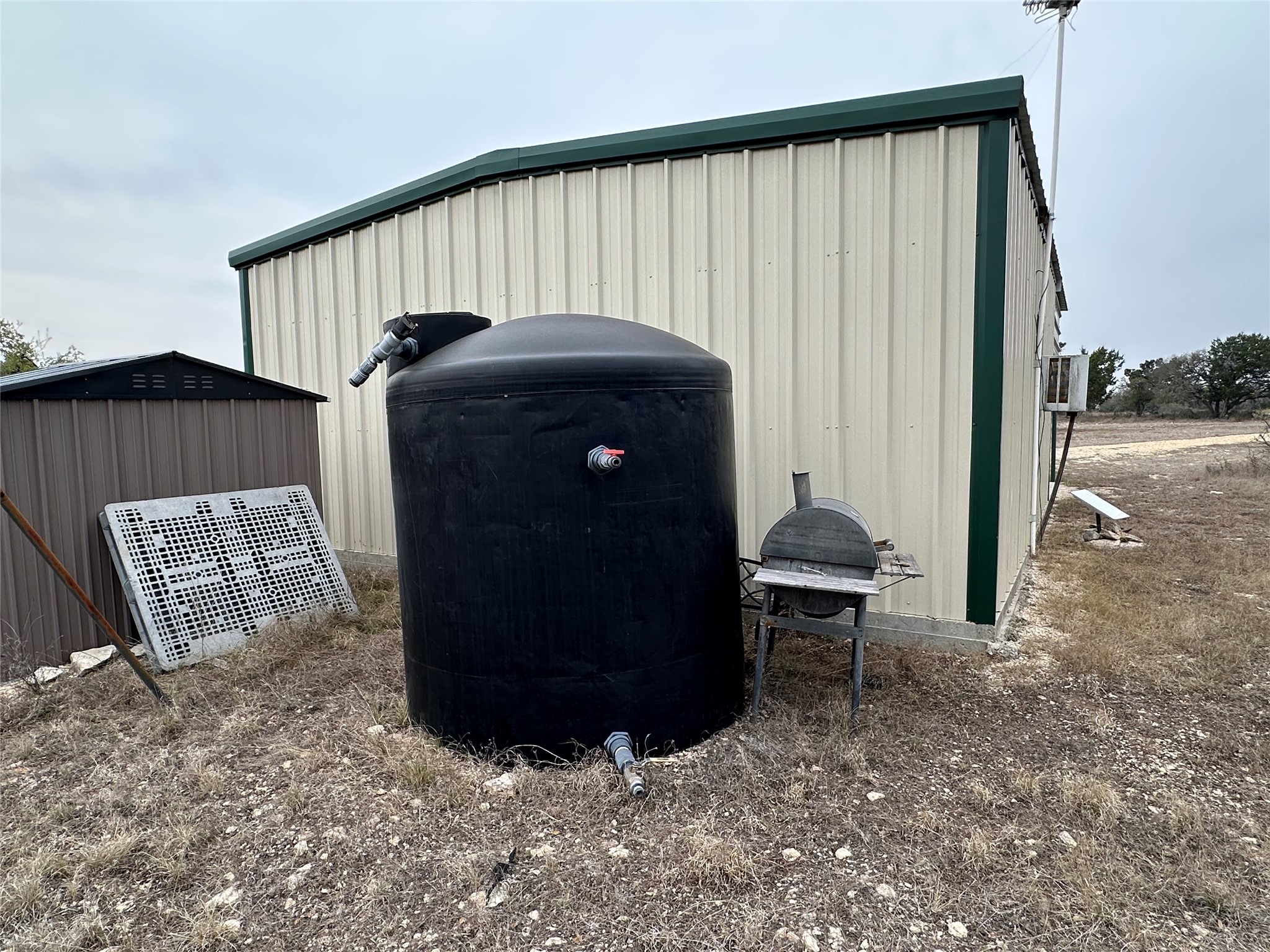 220 Rattlesnake Road Northwest Junction, TX 76849 - Photo 34 of 38 a living room with furniture