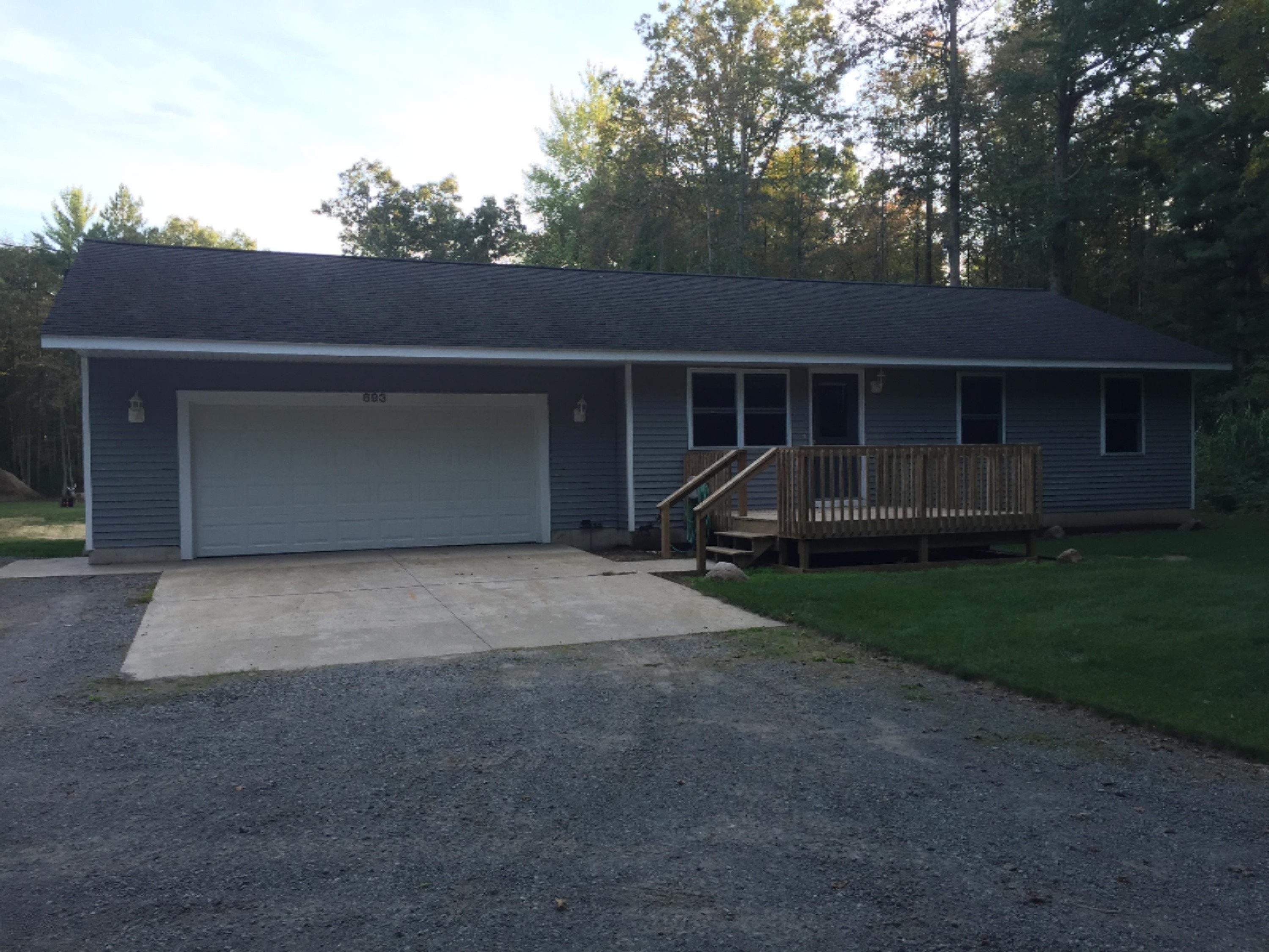 693 East Bard Road Muskegon, MI 49445 - Photo 2 of 15 Front View