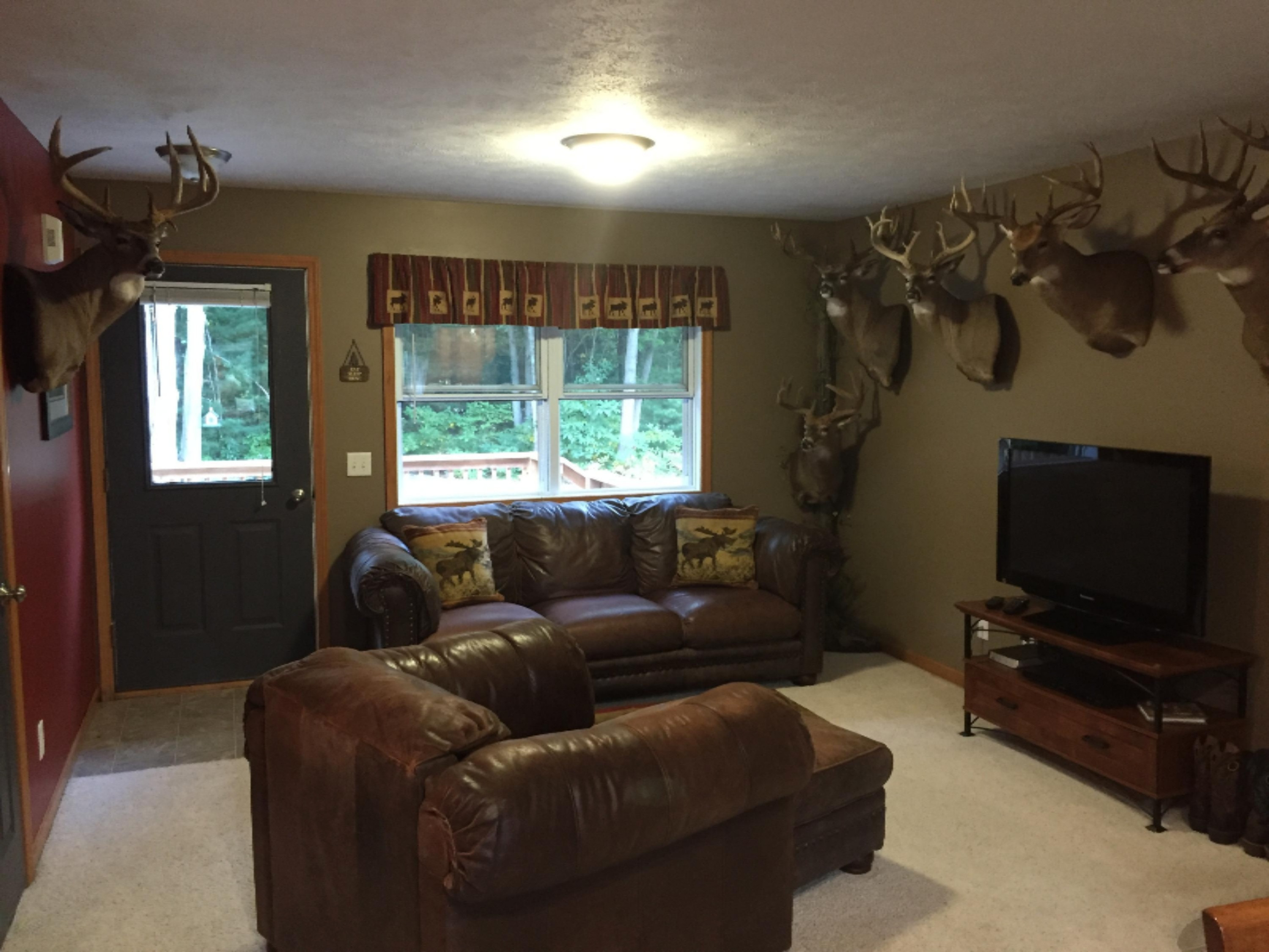 693 East Bard Road Muskegon, MI 49445 - Photo 9 of 15 Living Room