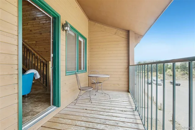 a view of a hallway with washer and dryer