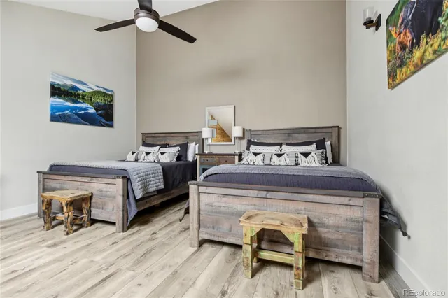 a bathroom with a toilet and a bathtub