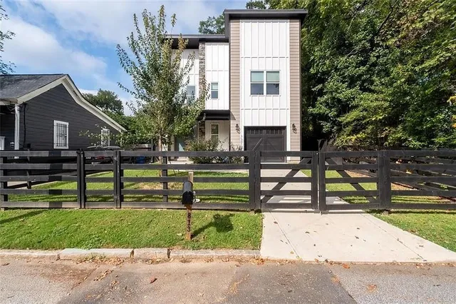 $3,500 | 813 Coleman Street Southwest, Atlanta, GA 30310