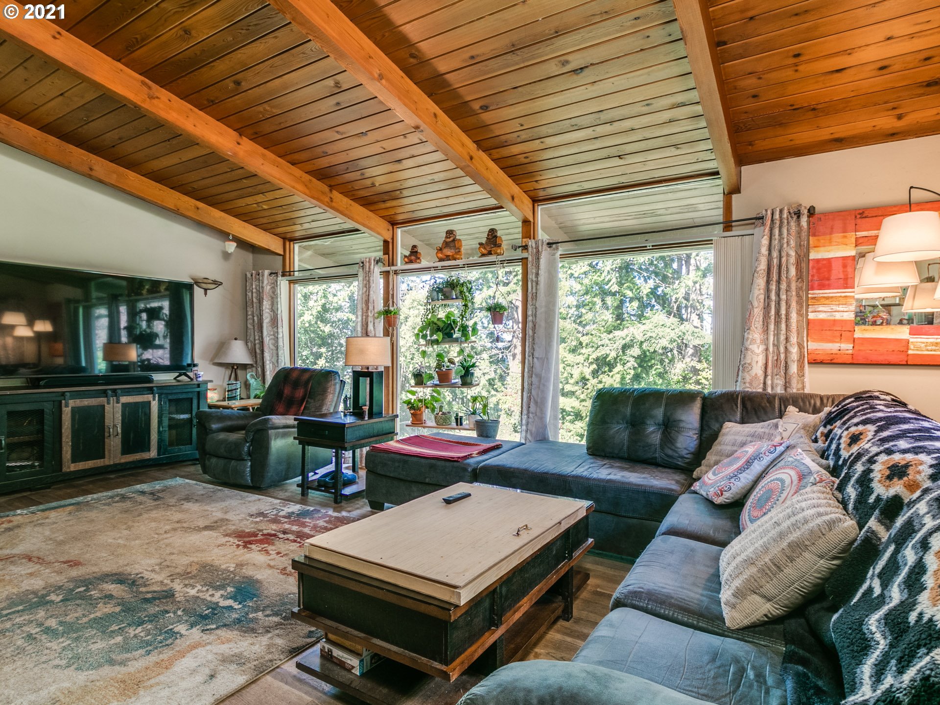 4375 Southeast View Acres Road Milwaukie, OR 97267 - Photo 8 of 32 Gallery Image 8