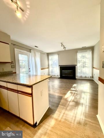 937 Breakwater Drive Annapolis, MD 21403 - Photo 13 of 27 a view of living room with furniture and a fireplace