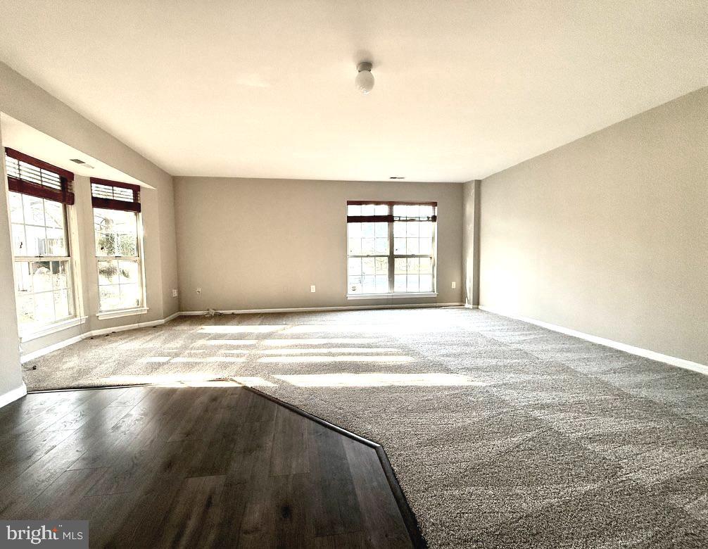 937 Breakwater Drive Annapolis, MD 21403 - Photo 5 of 27 a view of empty room with a window