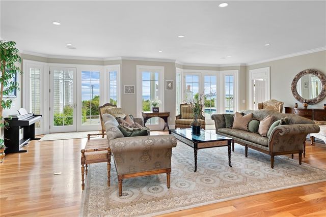 $10,500,000 | 41 Castle Hill Avenue, Newport, RI 02840