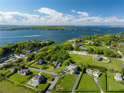 $9,500,000 | 41 Castle Hill Avenue, Newport, RI 02840