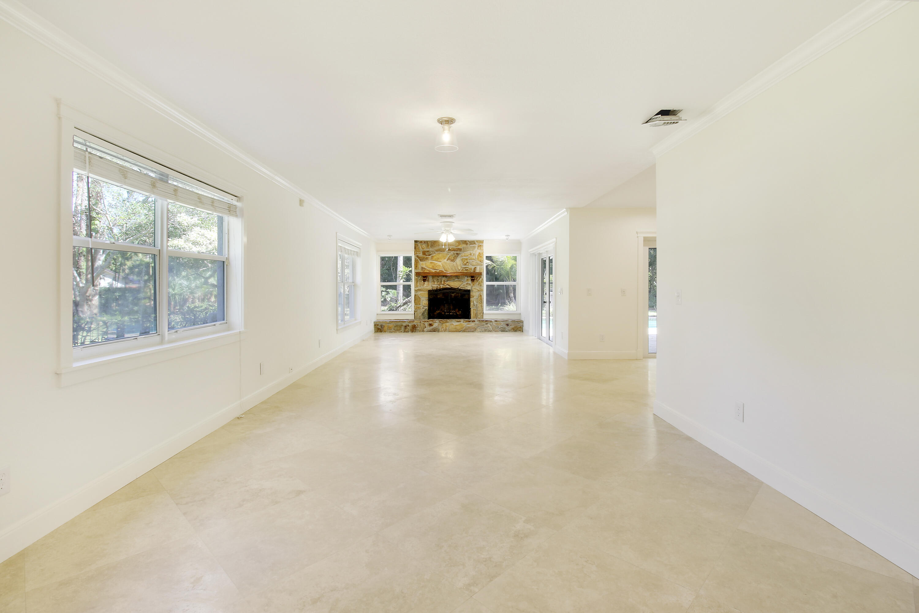 12709 Quercus Lane Wellington, FL 33414 - Photo 19 of 31 IF2A8421