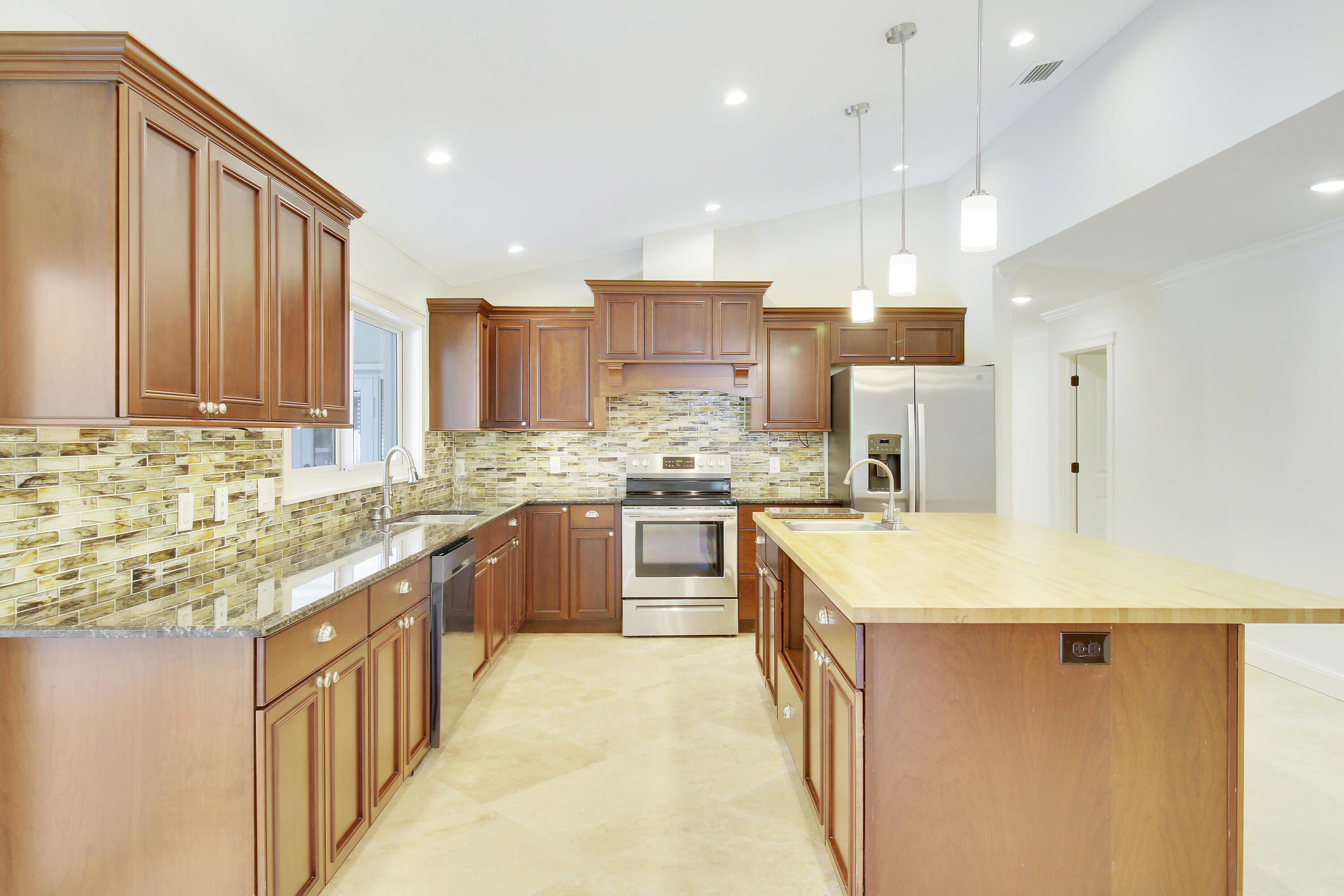 12709 Quercus Lane Wellington, FL 33414 - Photo 6 of 31 IF2A8435