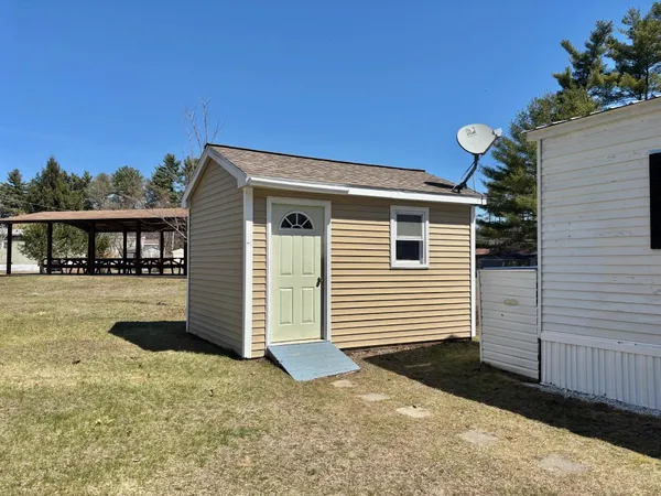 $89,900 | 76 Oriole Avenue, Keene, NH 03431