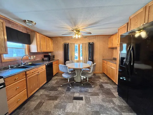 $89,900 | 76 Oriole Avenue, Keene, NH 03431