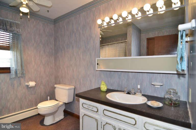 2509 Mayberry Road Westminster, MD 21158 - Photo 9 of 25 Bath