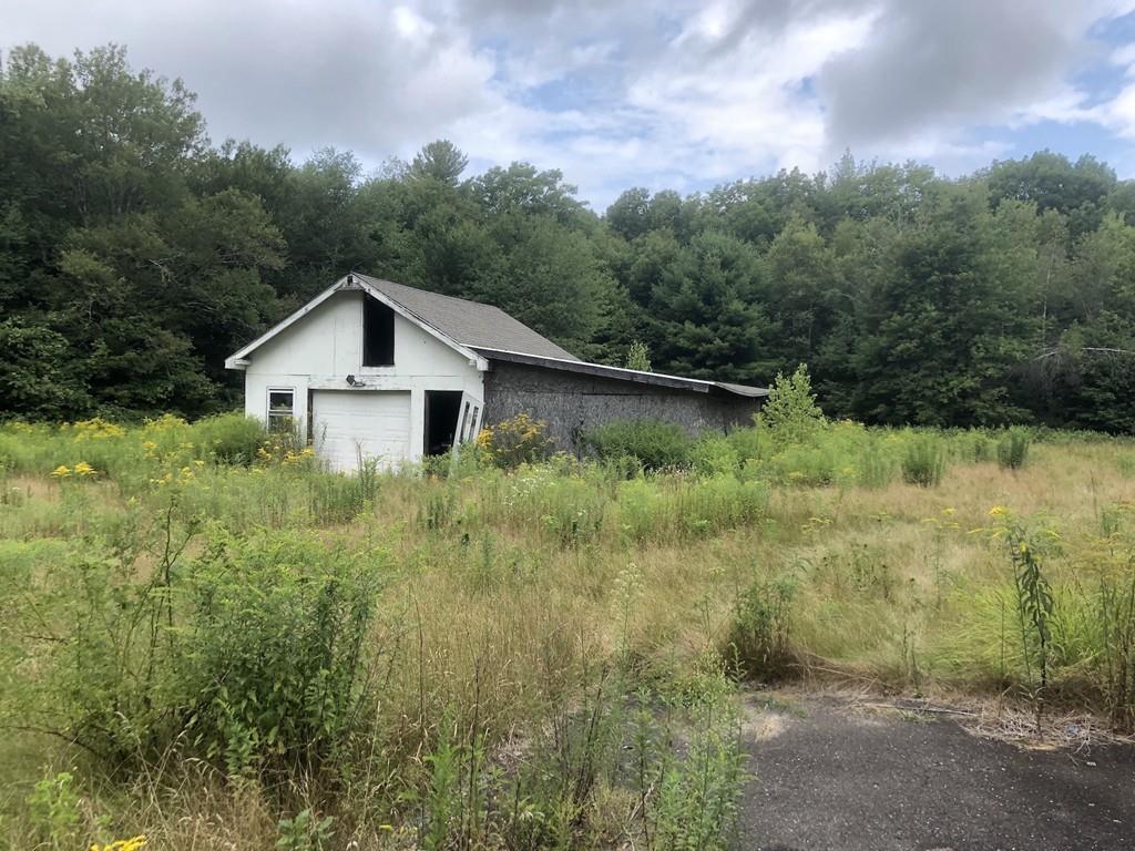 800 Washburn Road Barre, MA 01005 - Photo 4 of 15 a view of a house with a yard