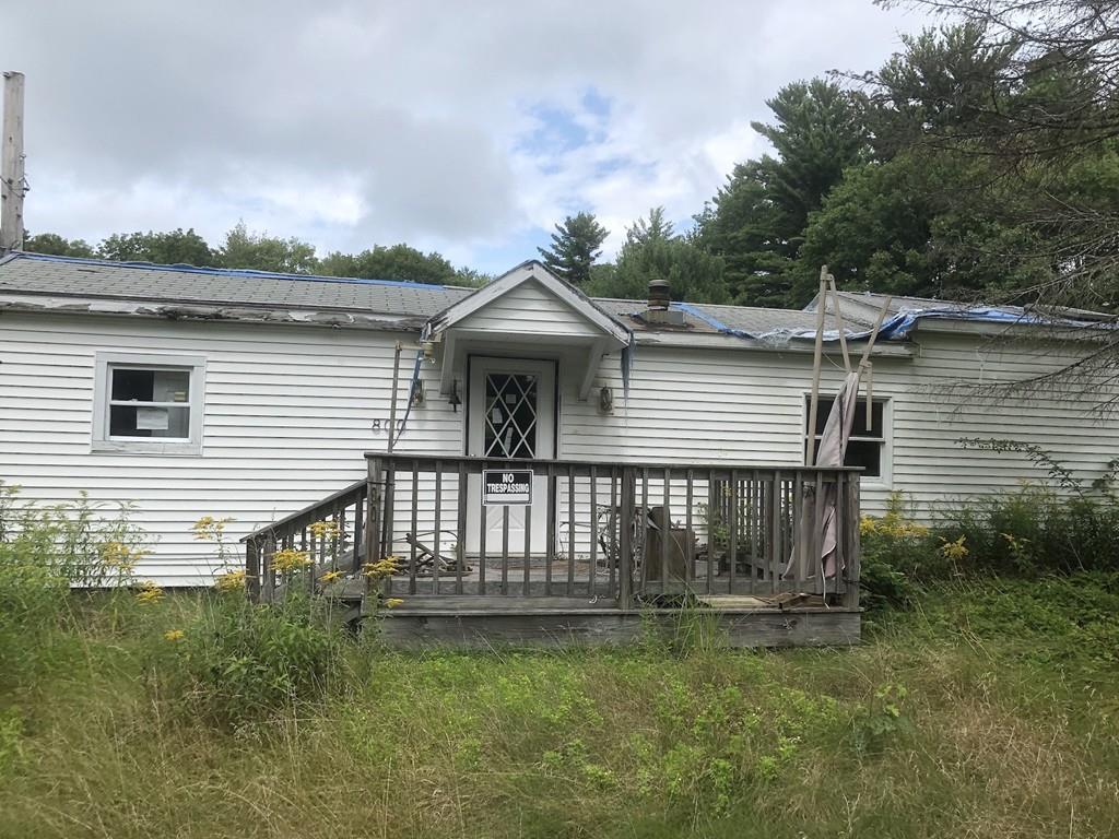 800 Washburn Road Barre, MA 01005 - Photo 9 of 15 a front view of a house with a yard