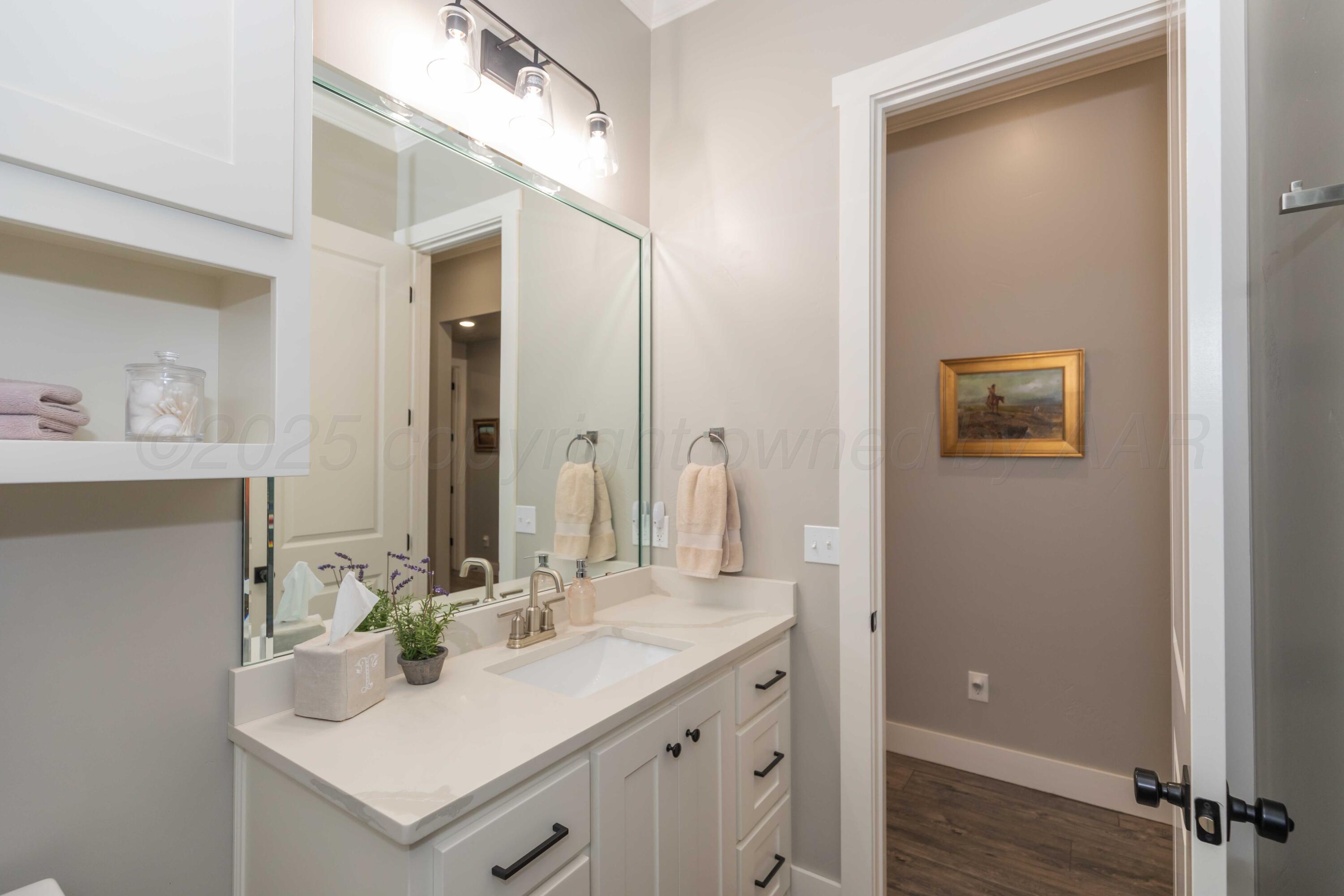 6105 Foley Square Street Amarillo, TX 79119 - Photo 37 of 64 BATHROOM 2 VIEW 1