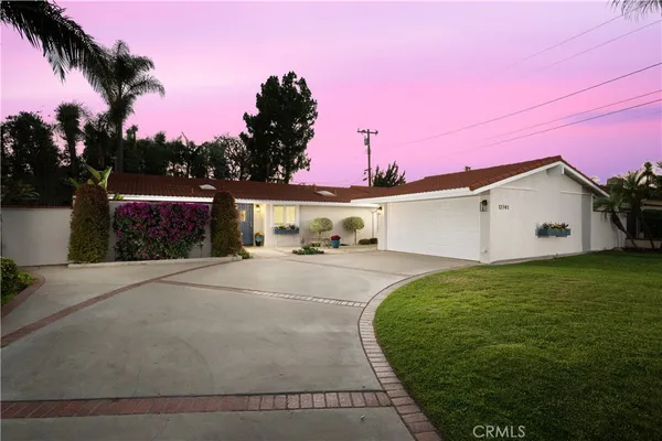 $1,300,000 | 12741 Dunas Road, North Tustin, CA 92705