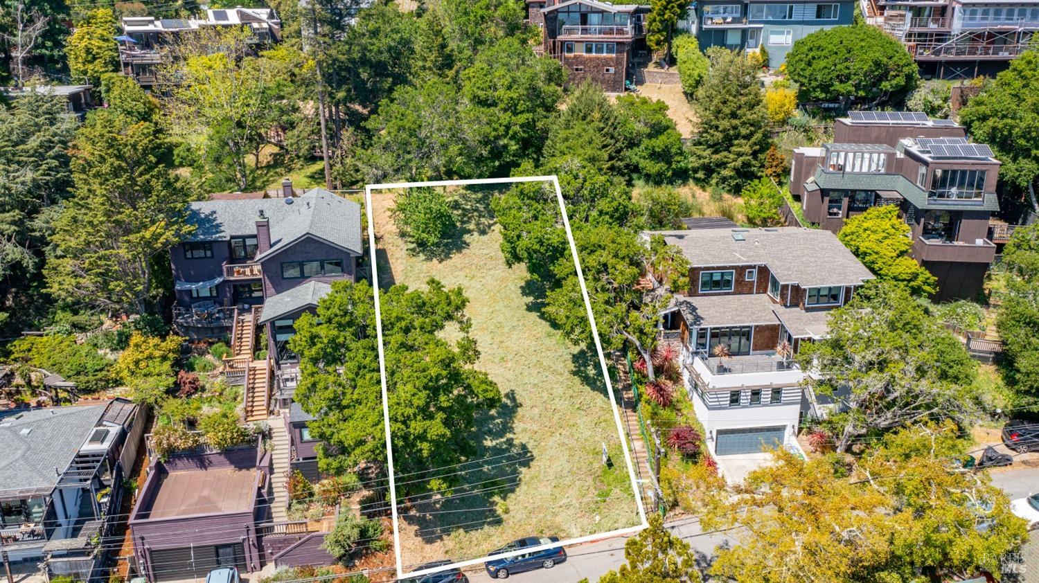 1165 Cragmont Avenue Berkeley, CA 94708 - Photo 1 of 13 Enjoy the peaceful surroundings of Berkeley, California. Envision a beautiful 3,000 + sqft house in this desirable location, just blocks away from the bay. The neighborhood provides stunning views and is surrounded by lush parks, walking trails, and the delightful Berkeley Rose Gardens. Explore the lovely town of Kensington with its exceptional restaurants and charming boutiques. Embrace the vibrant lifestyle and strong sense of community in this area!