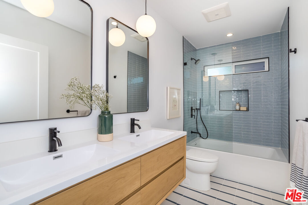 3941 Buckingham Road Los Angeles, CA 90008 - Photo 8 of 11