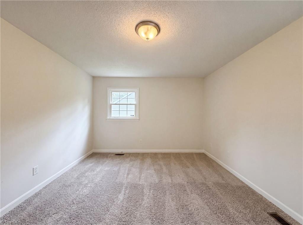 4061 Williams Mill Road Burlington, NC 27215 - Photo 12 of 21