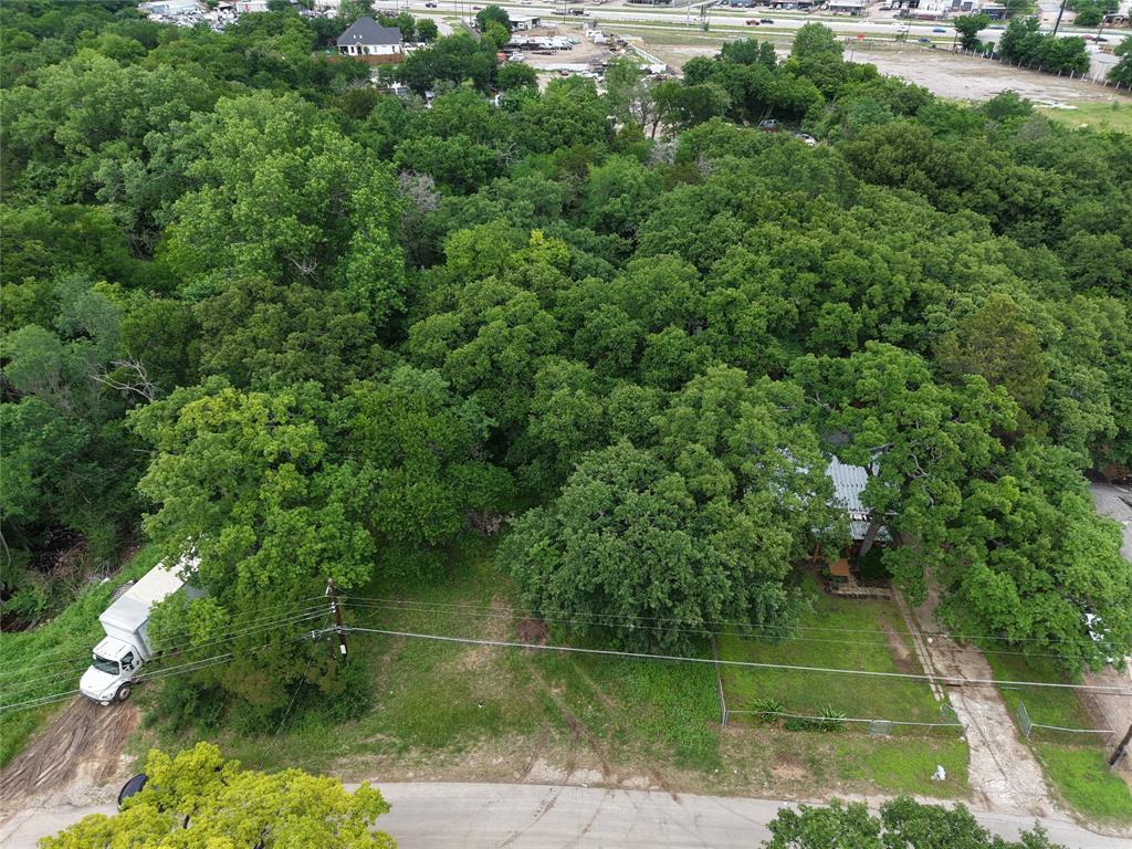 8357 Kingsfield Road Dallas, TX 75217 - Photo 7 of 8 Gallery Image 7