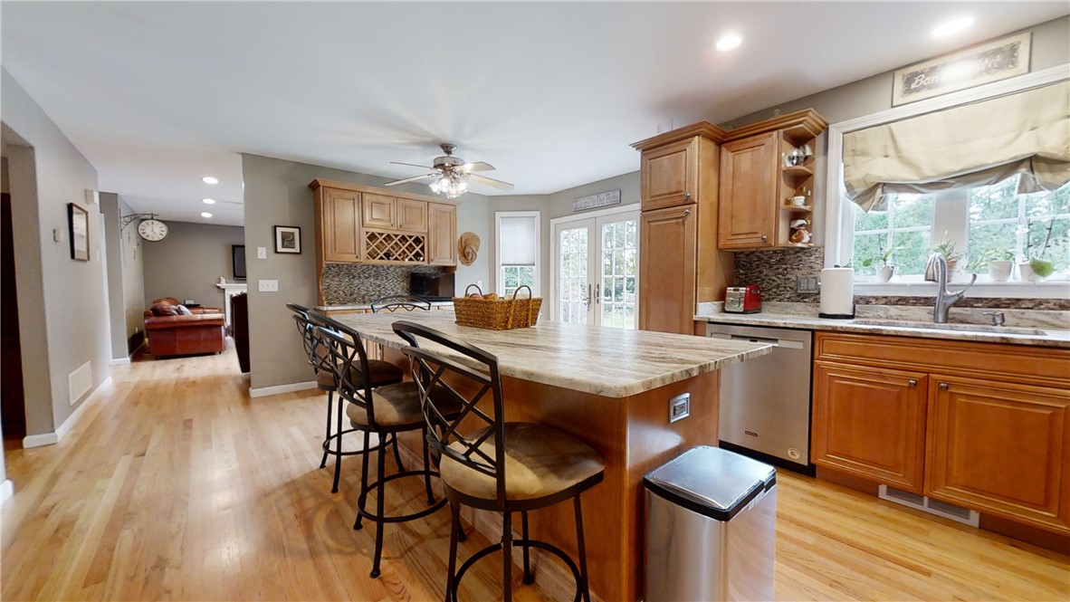 70 Plain Road North Kingstown, RI 02852 - Photo 17 of 32