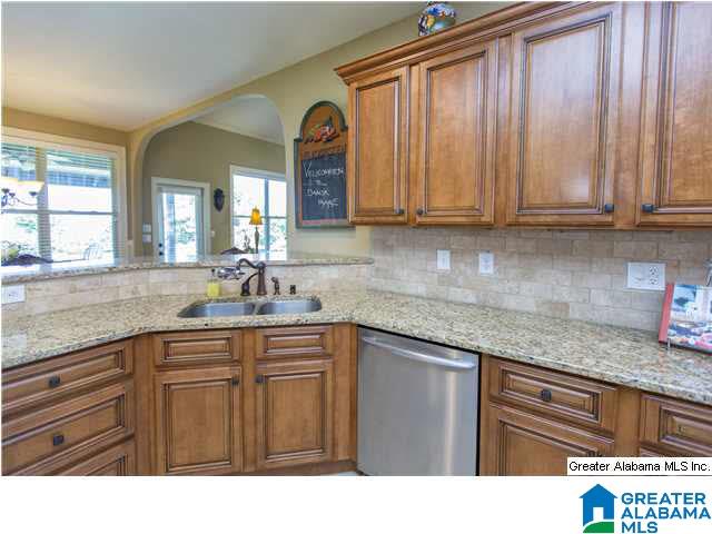 494 Oxford Way Pelham, AL 35124 - Photo 15 of 32
