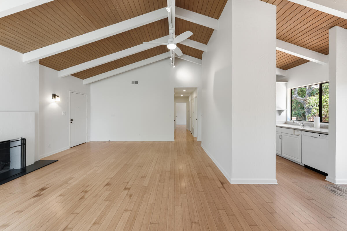 555 North La Cumbre Road Santa Barbara, CA 93110 - Photo 4 of 15 LR3