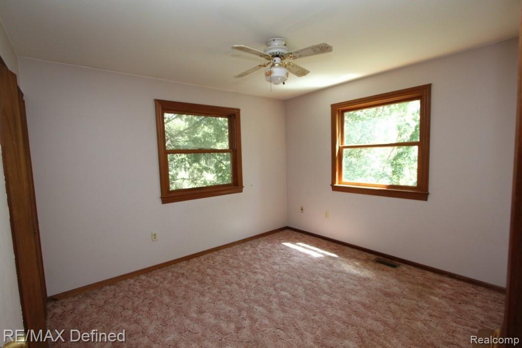 5291 Stewart Road Lapeer, MI 48446 - Photo 17 of 20