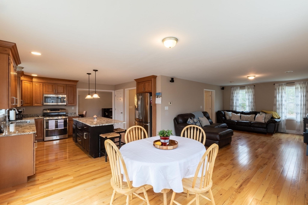 225 Salem Road Dracut, MA 01826 - Photo 14 of 42 Gallery Image 14