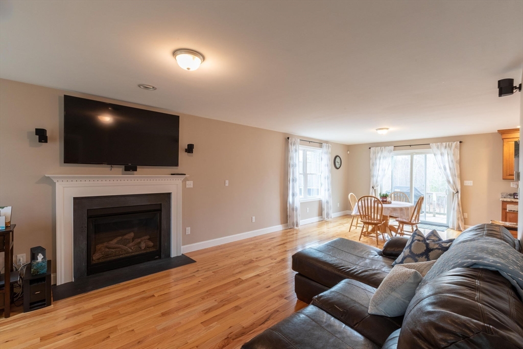 225 Salem Road Dracut, MA 01826 - Photo 18 of 42 Gallery Image 18