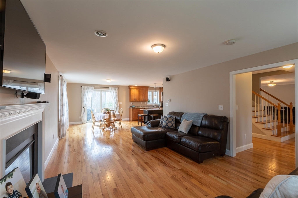 225 Salem Road Dracut, MA 01826 - Photo 19 of 42 Gallery Image 19