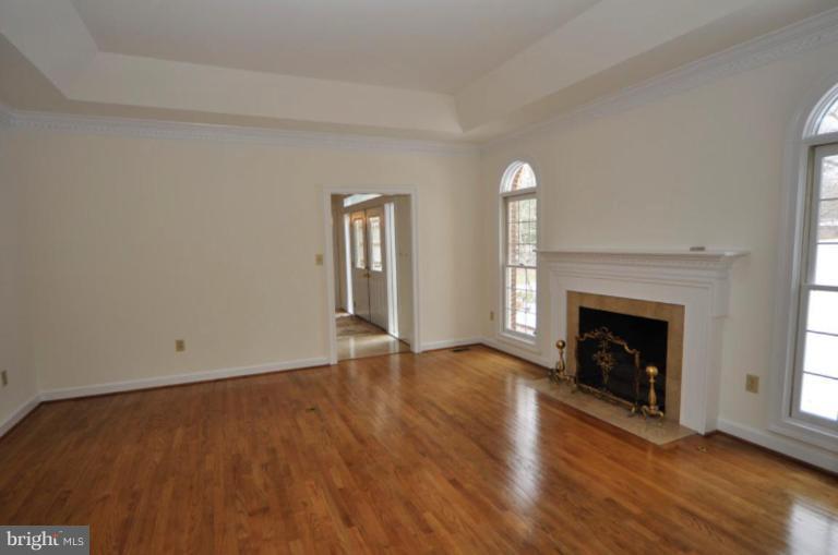 3128 Hunt Road Oakton, VA 22124 - Photo 12 of 26 Living Room #2