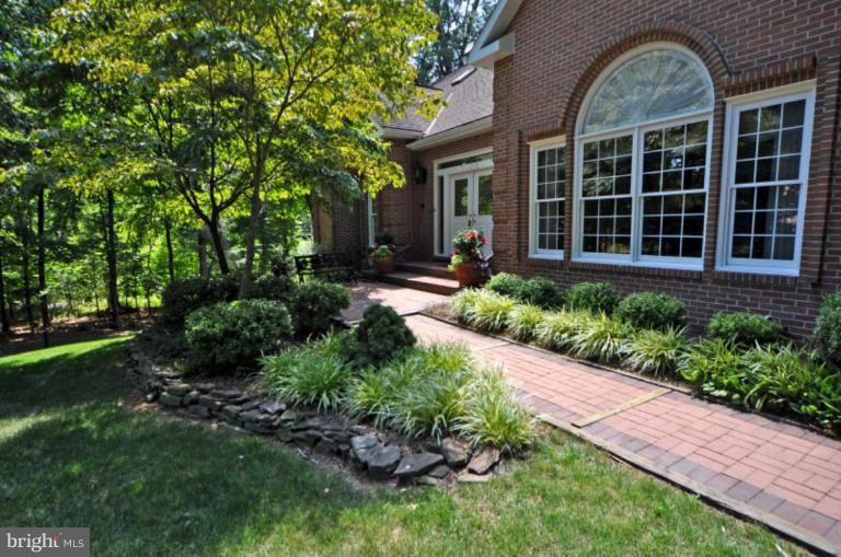 3128 Hunt Road Oakton, VA 22124 - Photo 19 of 26 Exterior #2
