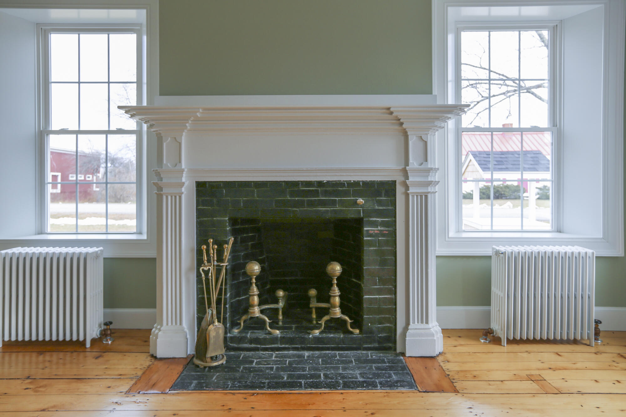 186 Main Street Unity, ME 04988 - Photo 11 of 48 Living Room