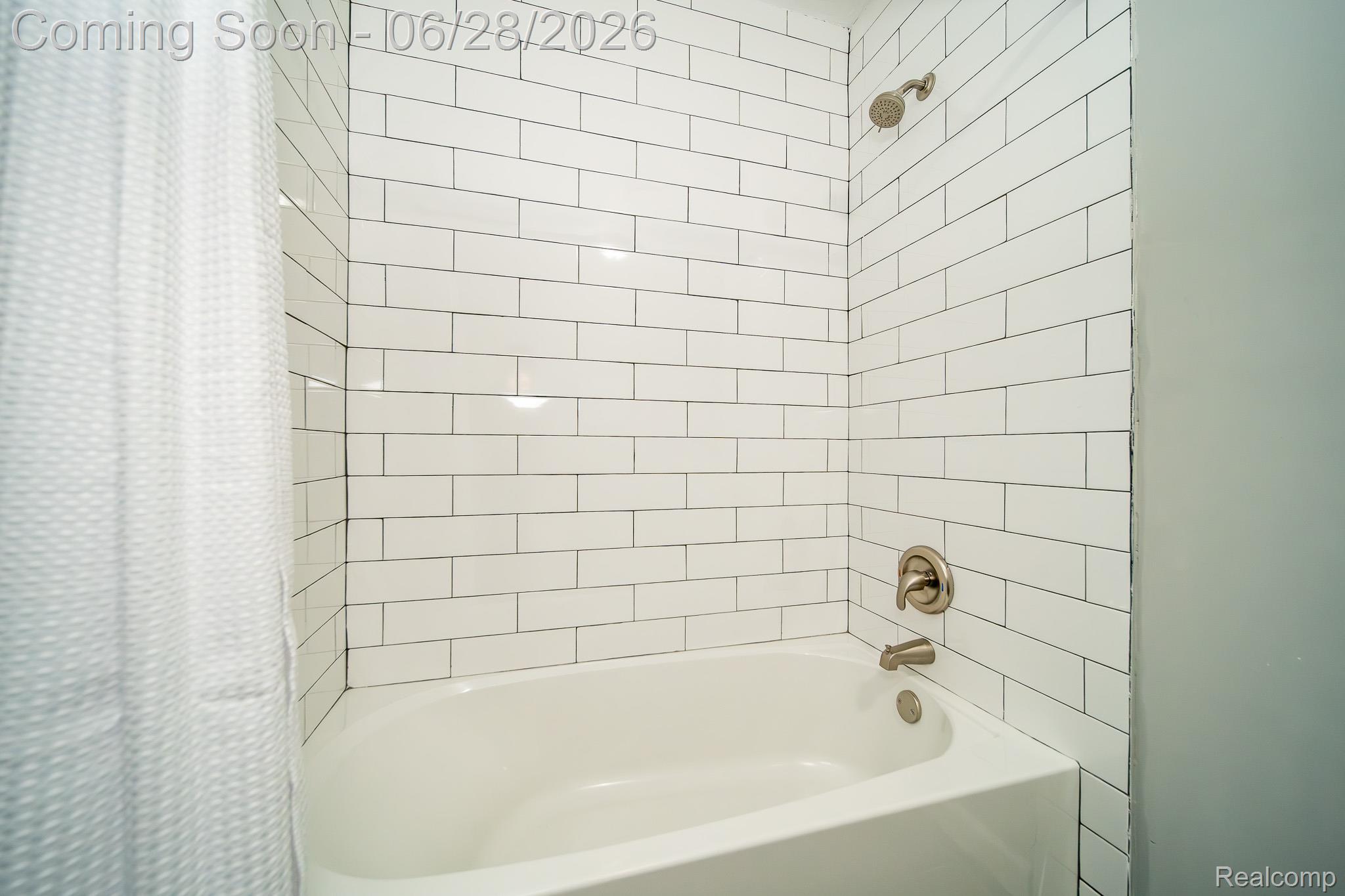 15646 Selwyn Road Southgate, MI 48195 - Photo 36 of 69 DDS04842.jpg