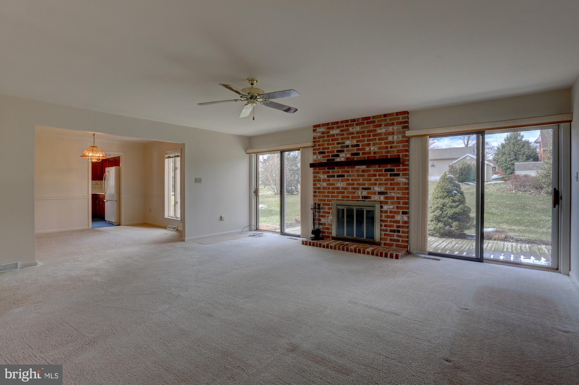 250 Wallingford Road Strasburg, PA 17579 - Photo 8 of 17 Open Great Room