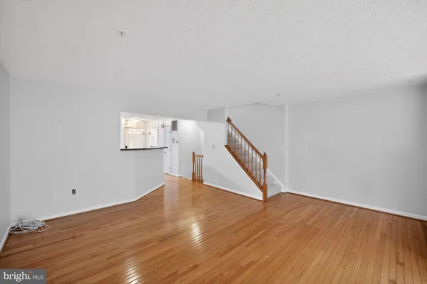 $2,700 | 1524 Falling Brook Court, Odenton, MD 21113