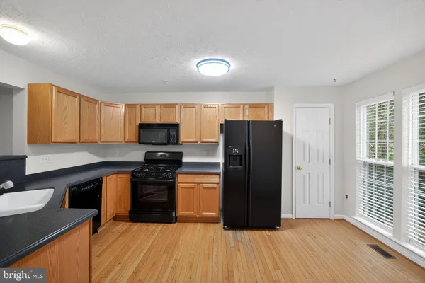 $2,700 | 1524 Falling Brook Court, Odenton, MD 21113