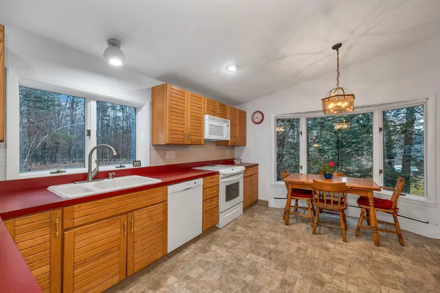 $575,000 | 12 Highland Terrace, Wolfeboro, NH 03894