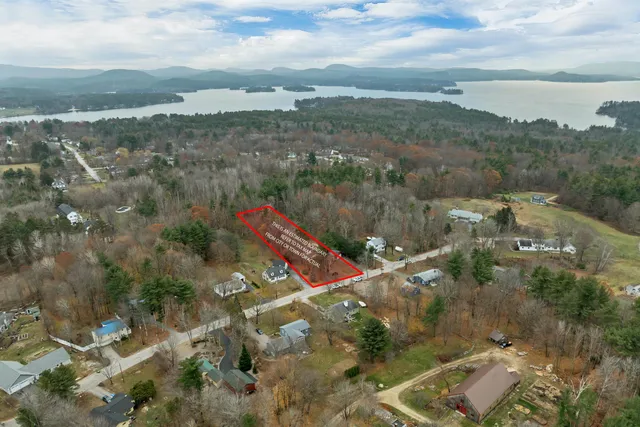 $575,000 | 12 Highland Terrace, Wolfeboro, NH 03894