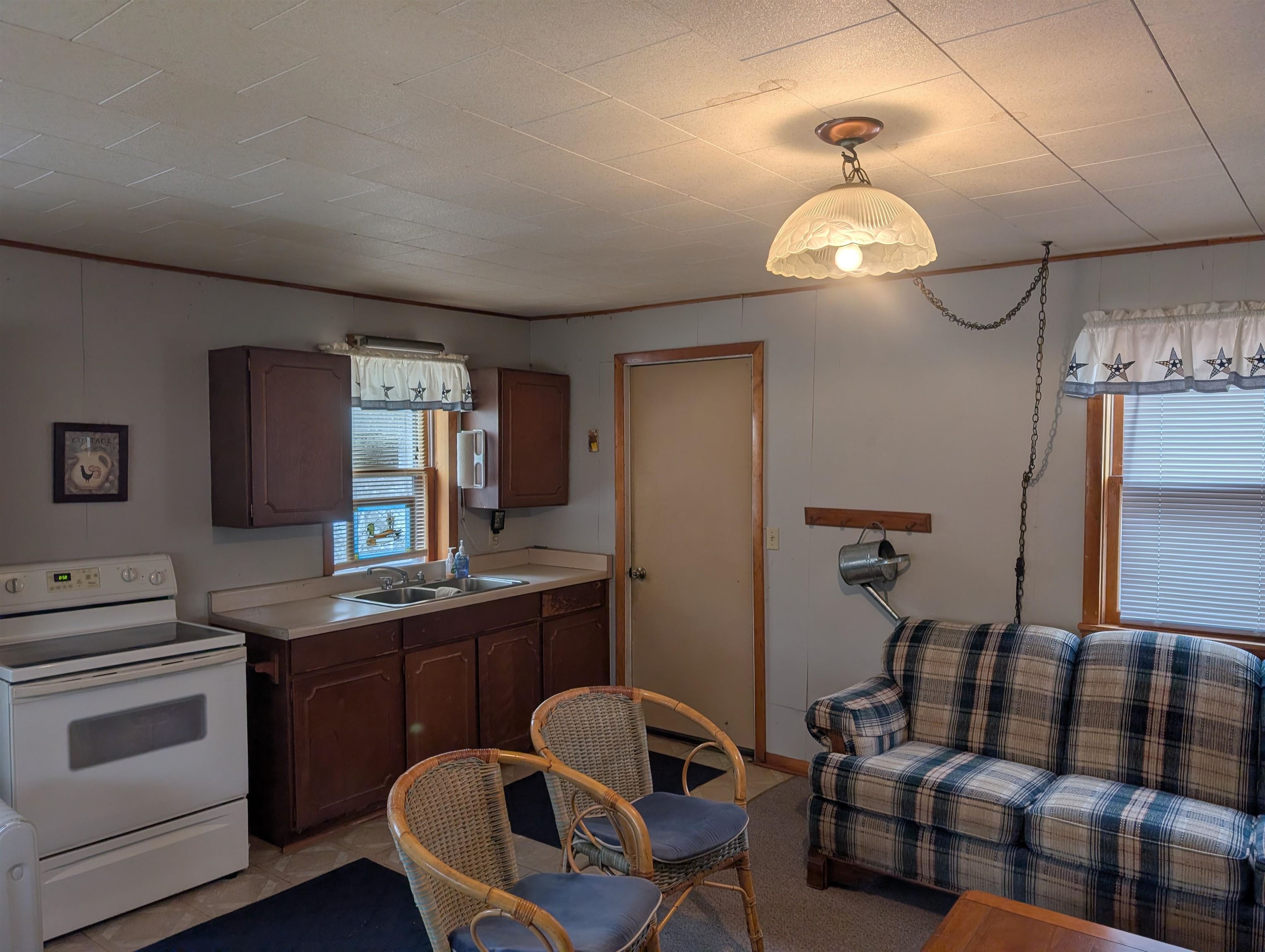 W2544 30th Road Weyauwega, WI 54983 - Photo 4 of 18