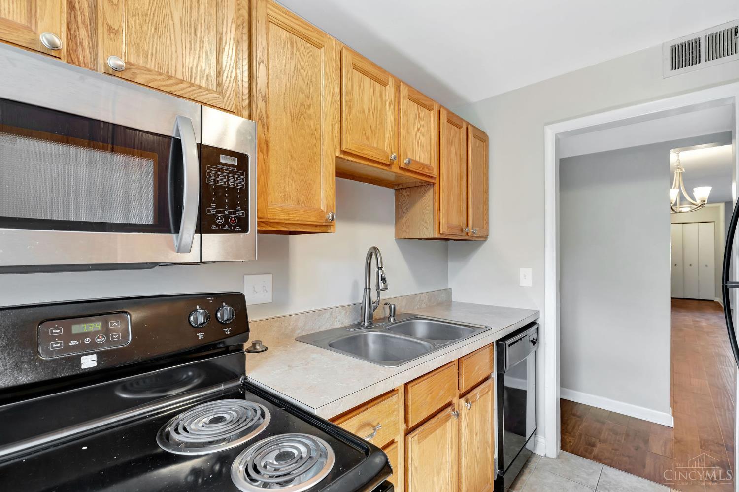 2270 Madison Road, Unit 3C Cincinnati, OH 45208 - Photo 12 of 32