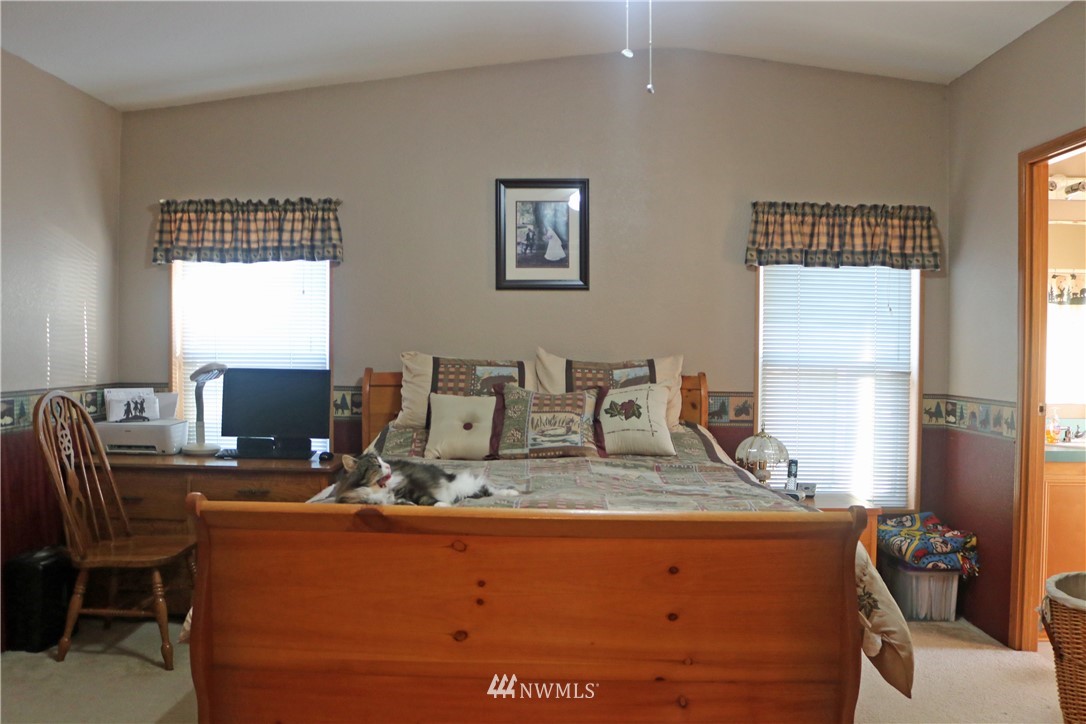 6989 Hannegan Road Lynden, WA 98264 - Photo 14 of 25 Gallery Image 14