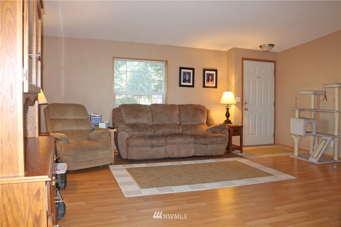 6989 Hannegan Road Lynden, WA 98264 - Photo 3 of 25 Gallery Image 3