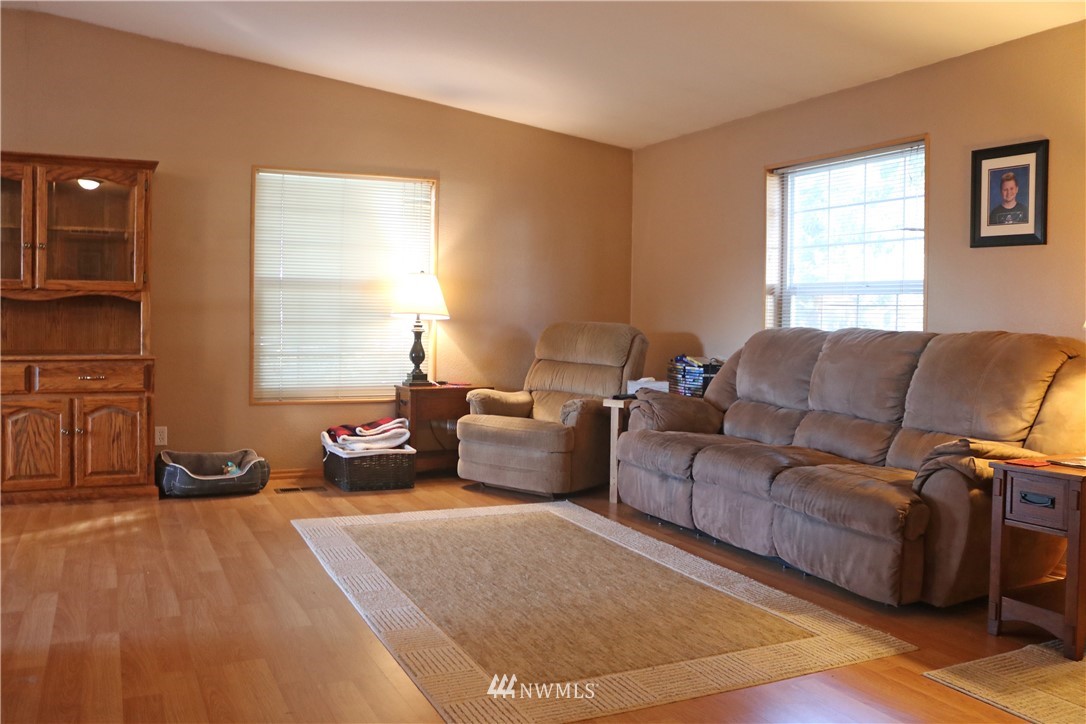 6989 Hannegan Road Lynden, WA 98264 - Photo 4 of 25 Gallery Image 4