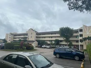$1,900 | 7286 Huntington Lane, Unit 303, Delray Beach, FL 33446