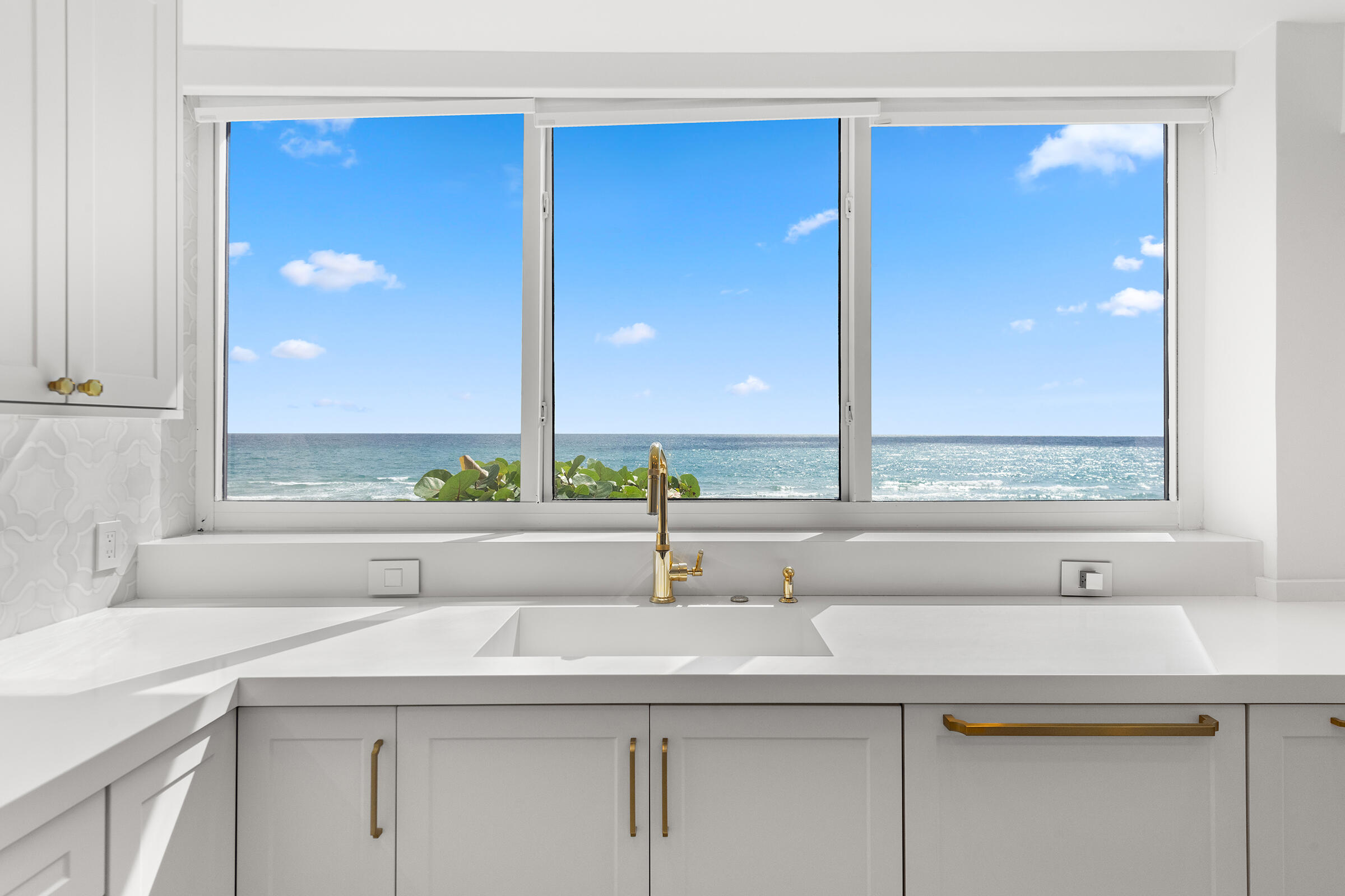 2575 South Ocean Boulevard, Unit 102S Highland Beach, FL 33487 - Photo 8 of 31 Kitchen View